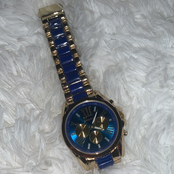 Unisex Watches - Picture 2 of 4